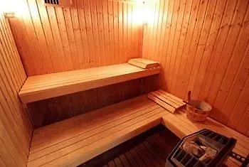 Club Hotel