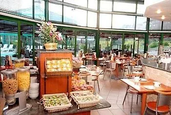 Club Hotel 3*