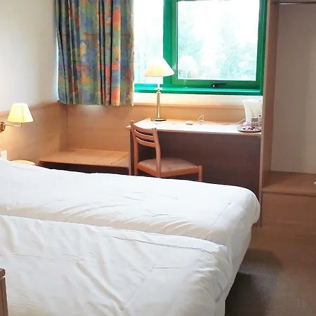 Club Hotel 3*