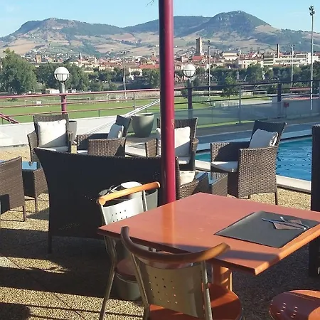 Club Hotel
